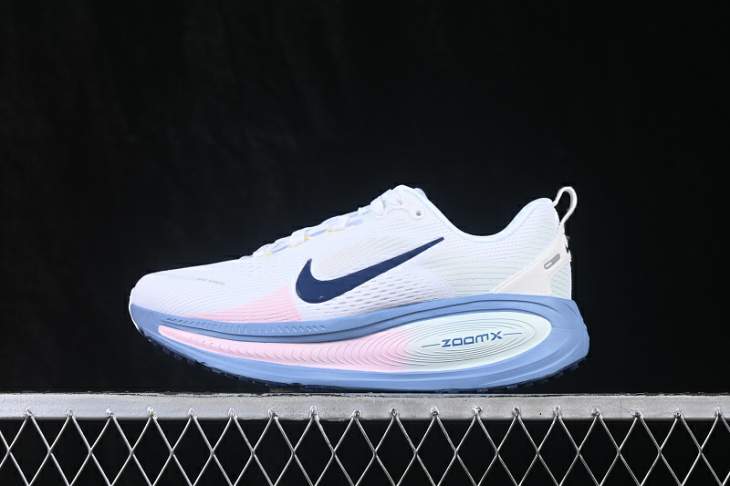 Picture of Nike Vomero 18 _SKUfw24265417284951953fw